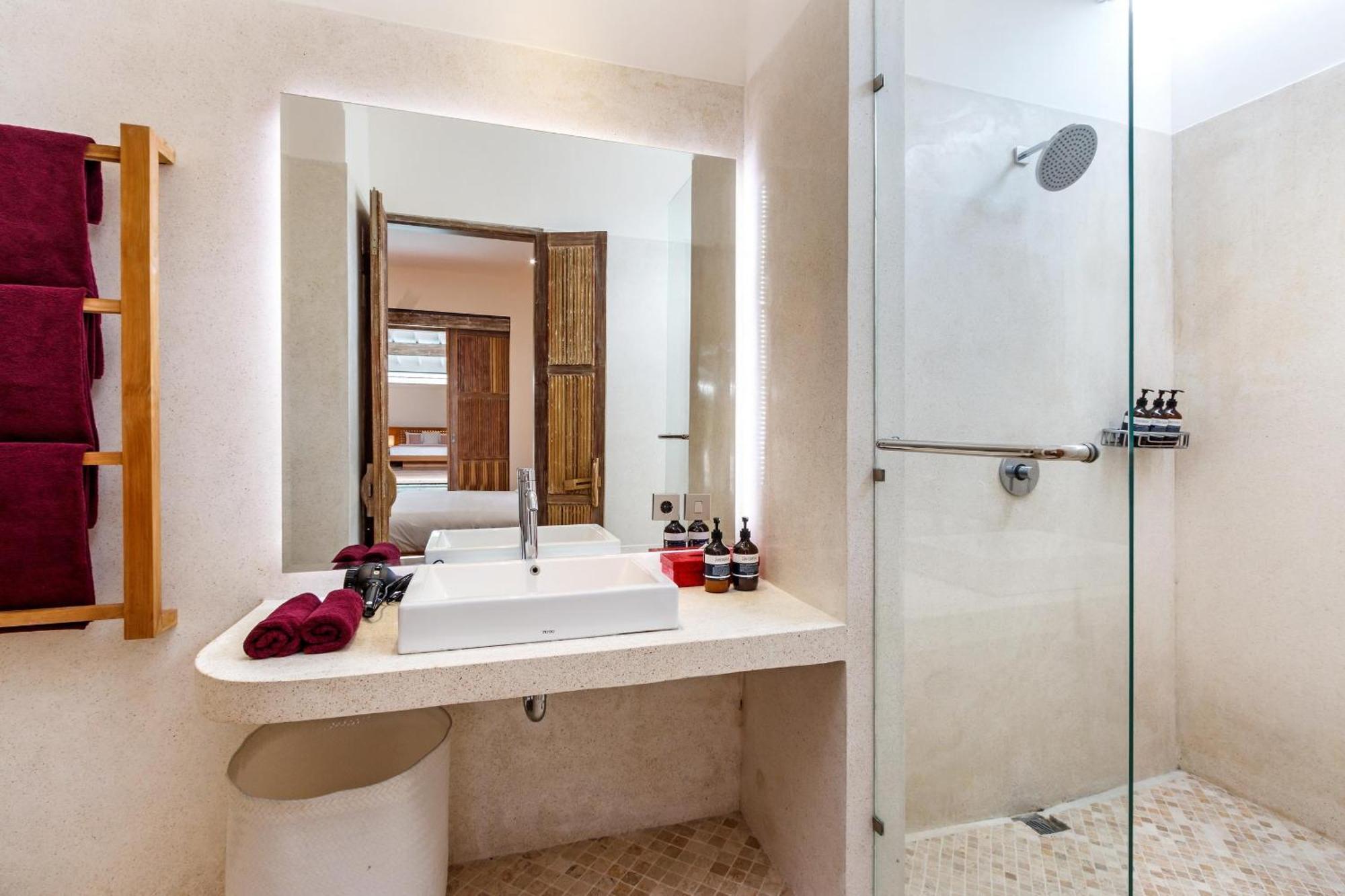 Villa Yang Tao 4 *